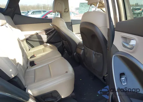 2014 Hyundai Santa Fe Sport 2.4L z USA, uszkodzony, nr VIN 5XYZUDLB5EG136383